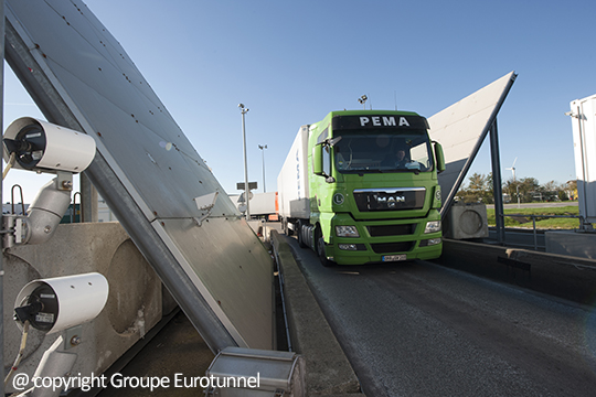 eurotunnel microwave scan